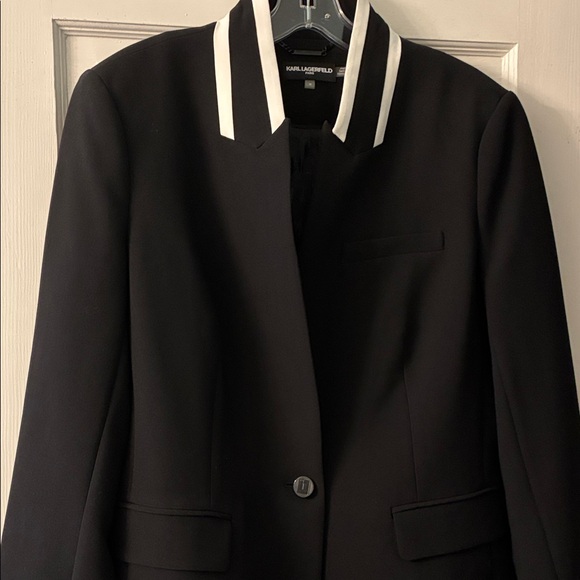 Karl Lagerfeld Black Blazer with White Collar Trim - Picture 2 of 4